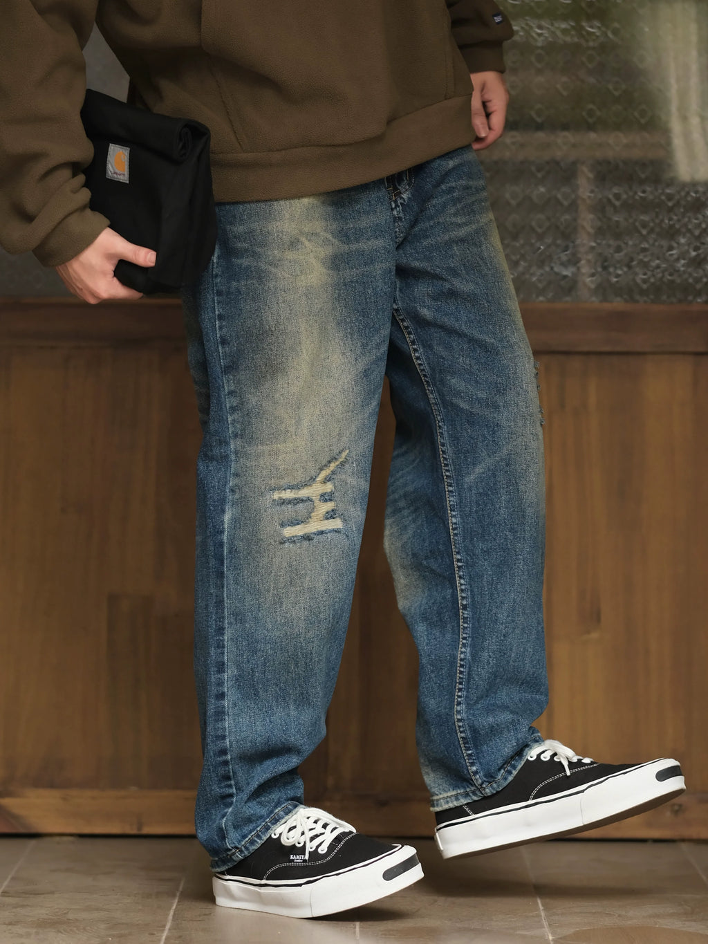 DESICCANT Washed Old Ripped Straight Loose Jeans