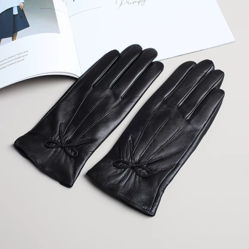 St. John's Goatskin Touch Screen Bow Gloves