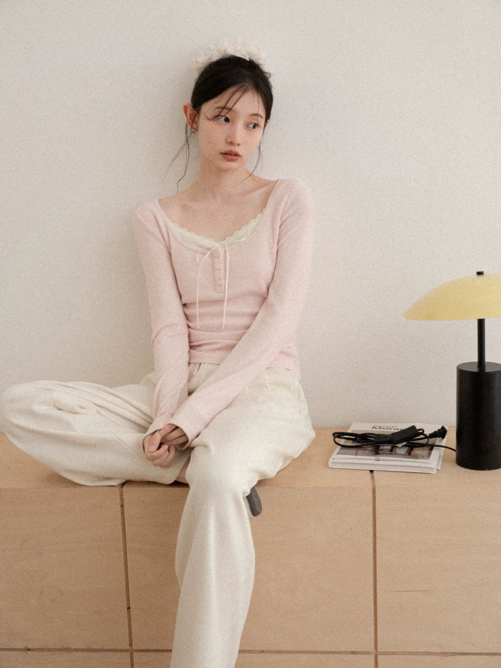 cantonstory French Lace Splicing Knit Long Sleeve Top