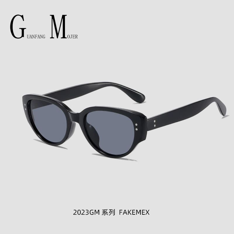 Wang Jiaer Retro Narrow Sunglasses Small Face Trend Style