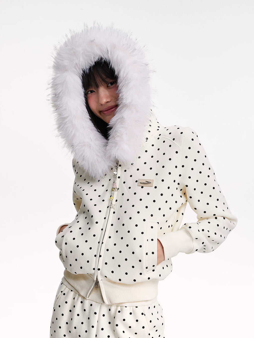 Mr. Jiangnan NewJNXS Polka Dot Detachable Fur Collar Cropped Cardigan Sweatshirt Set