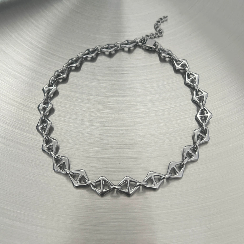 Diamond-Shaped Titanium Steel Clavicle Necklace