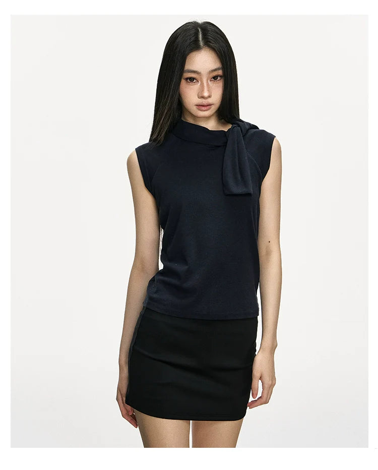 Anna Aneae Small Turtleneck Sleeveless Vest