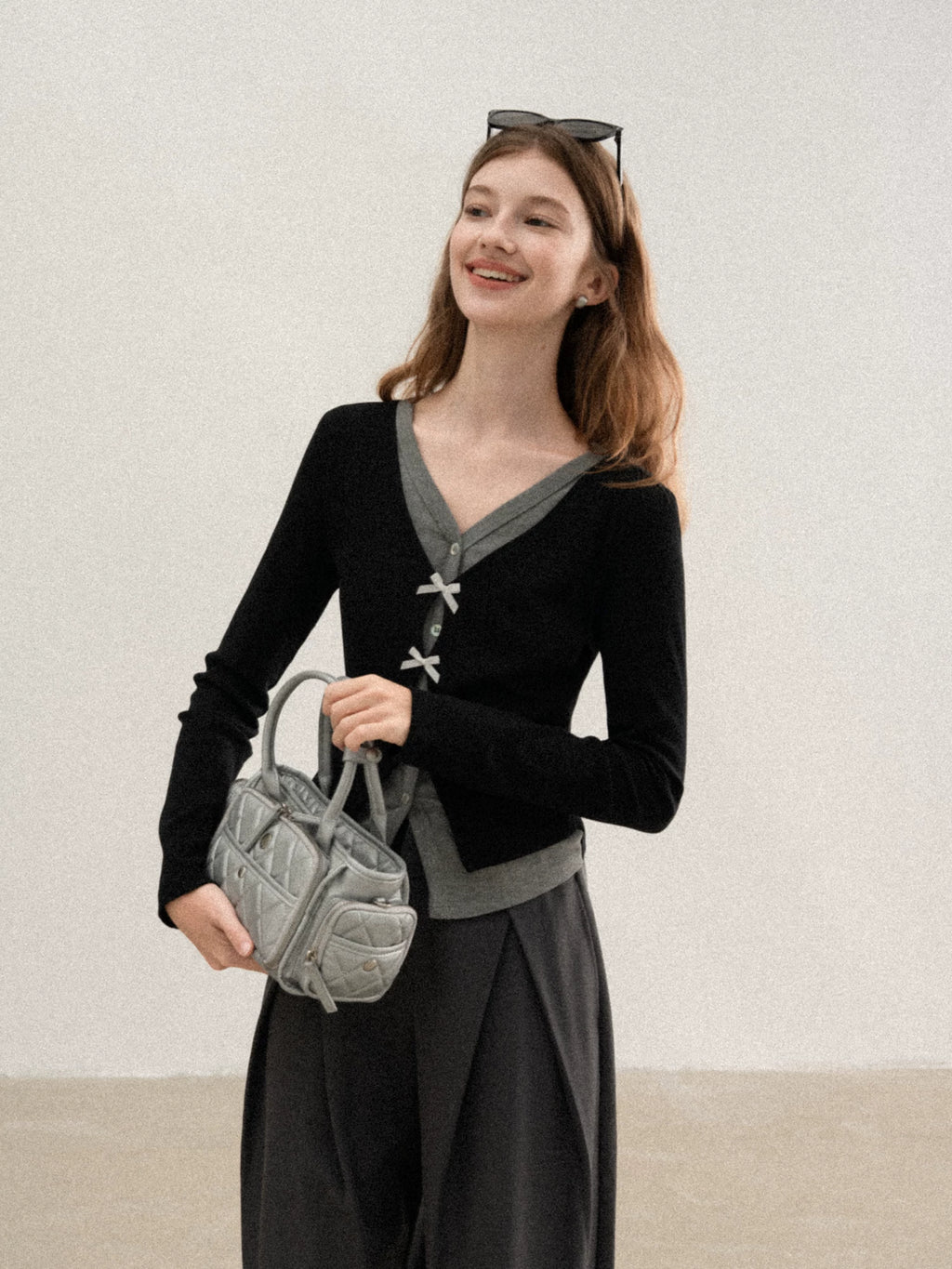 cantonstory Fake Two Piece V Neck Knit Long Sleeve Top