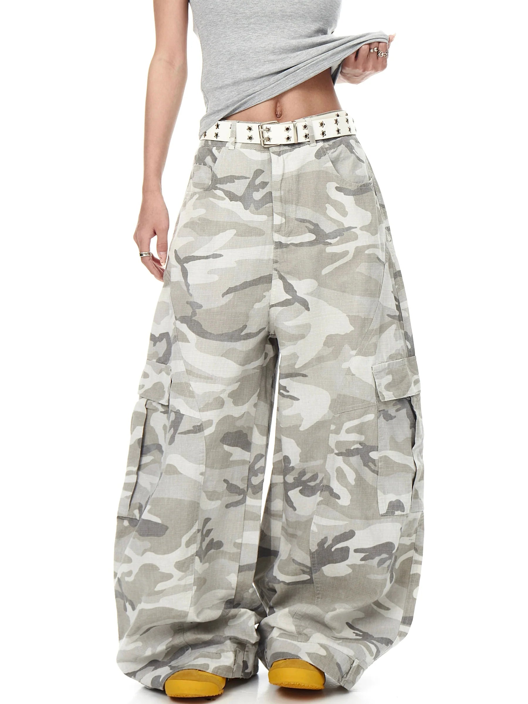 BLACKLISTS Vintage Multi-pocket Camouflage Scimitar Cargo Pants