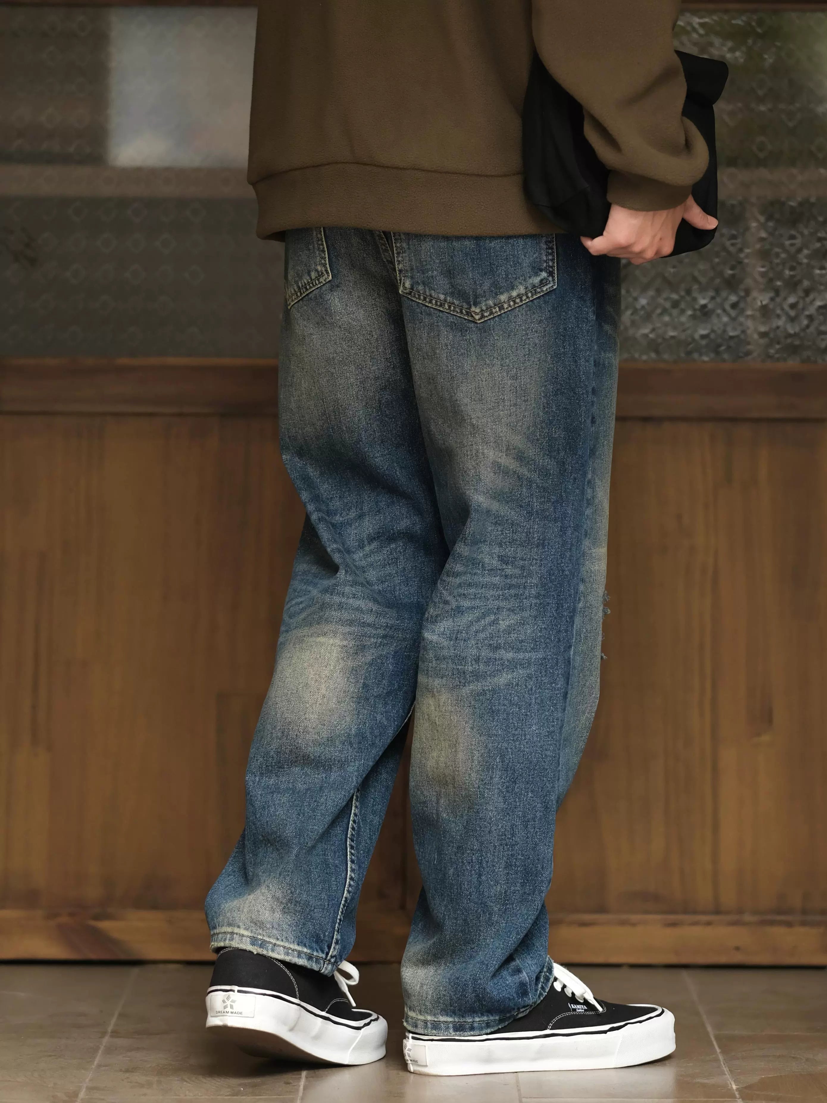 DESICCANT Washed Old Ripped Straight Loose Jeans