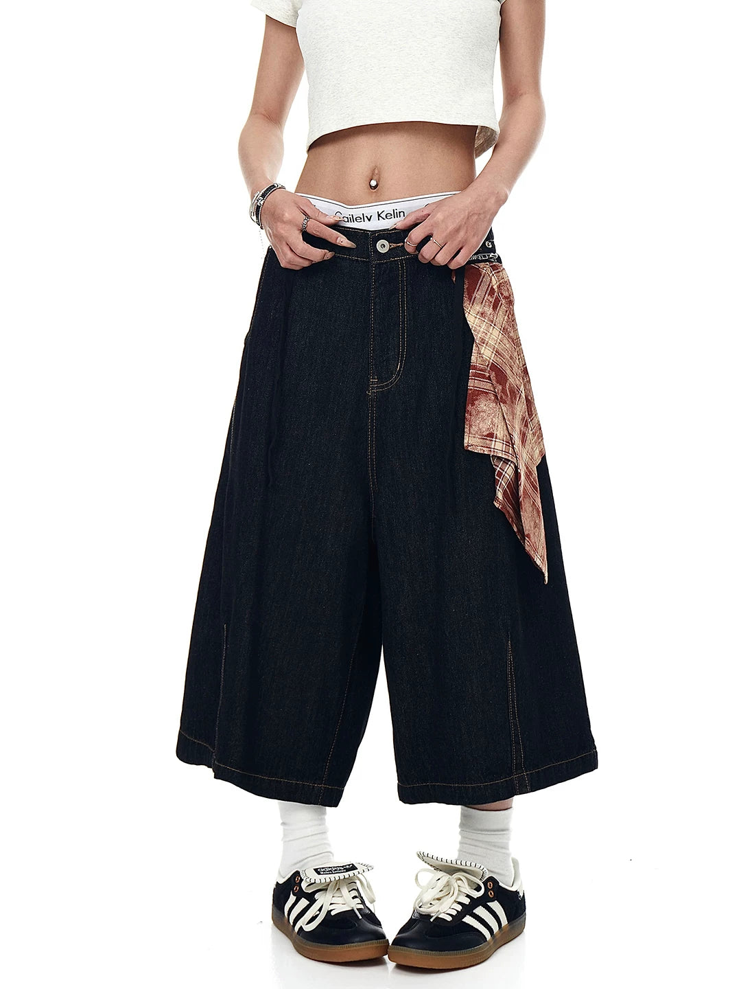 American Street Detachable Scarf Denim Cropped Shorts