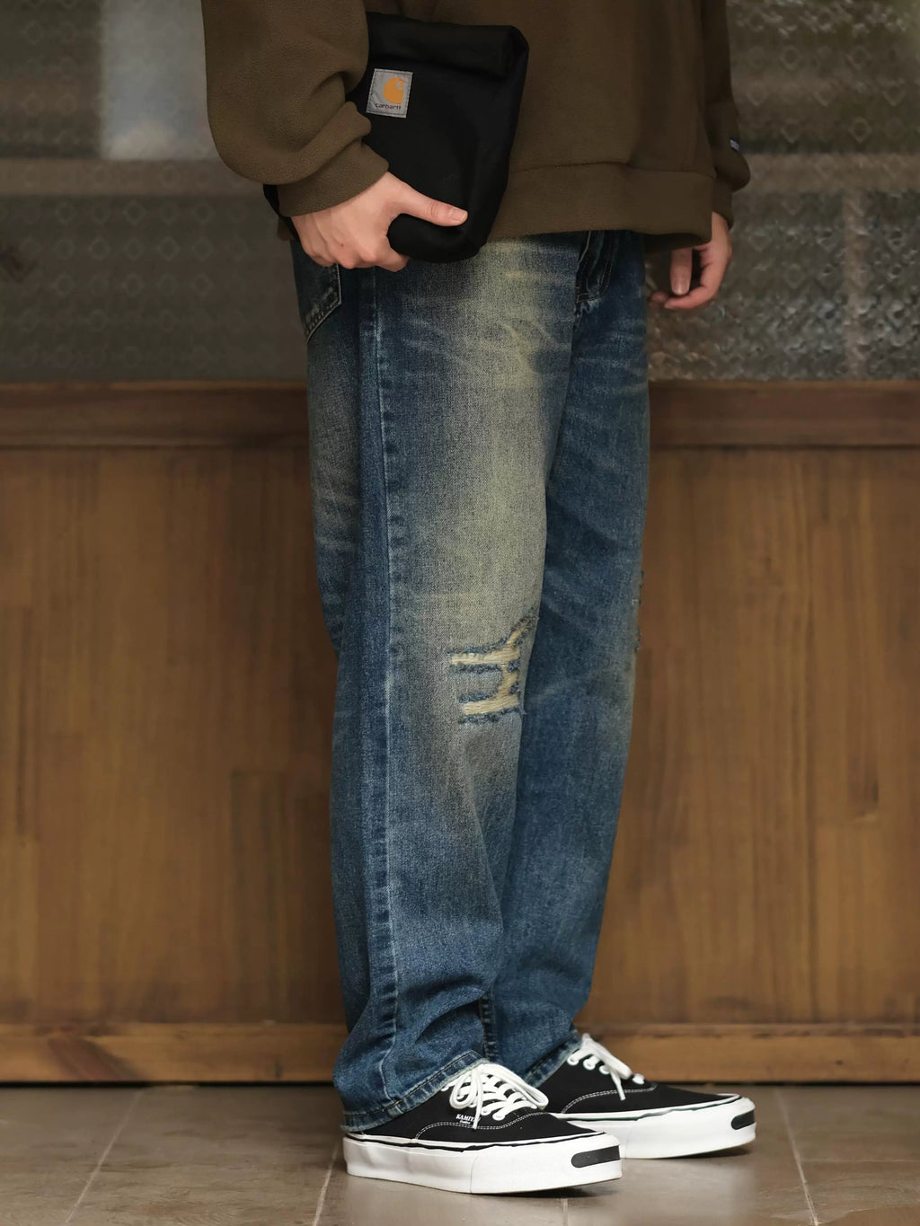 DESICCANT Washed Old Ripped Straight Loose Jeans