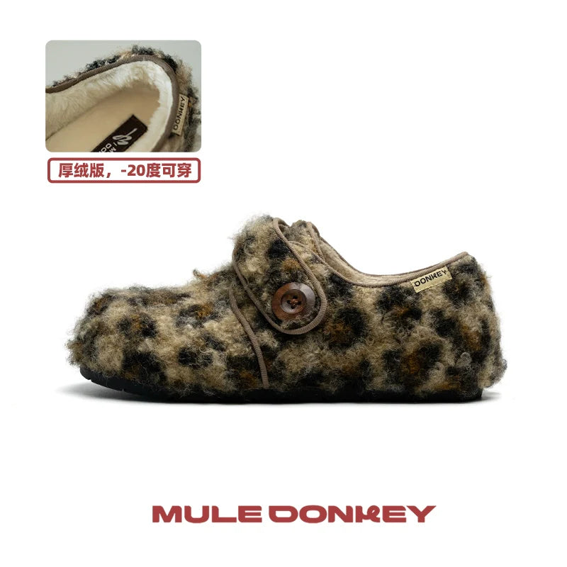 Donkey Contrasts Colors and Lazes in Mueller Shoes