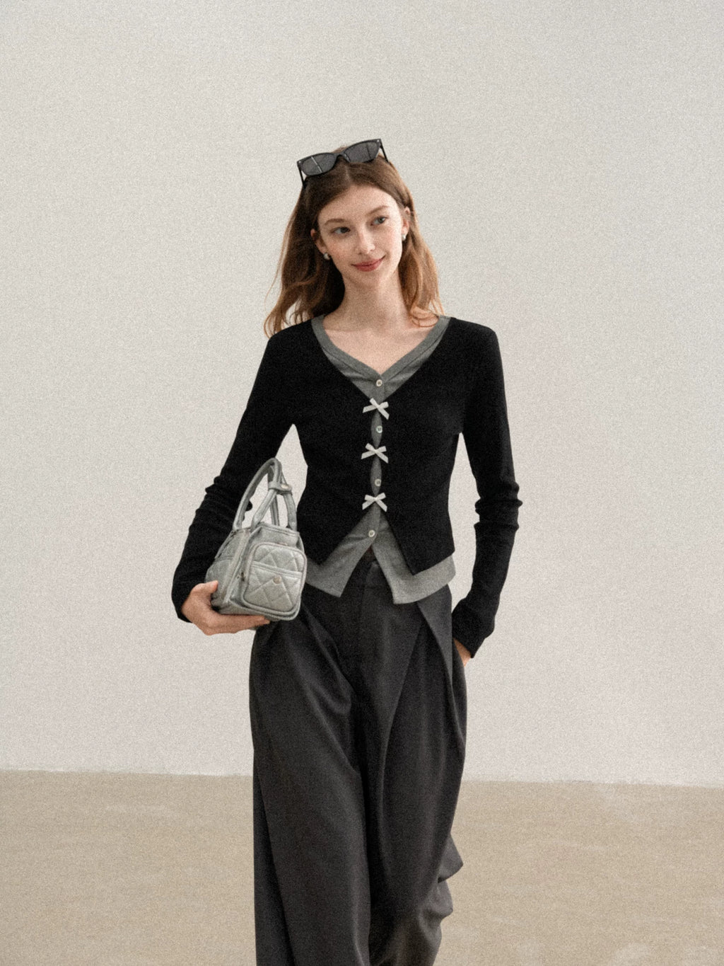 cantonstory Fake Two Piece V Neck Knit Long Sleeve Top