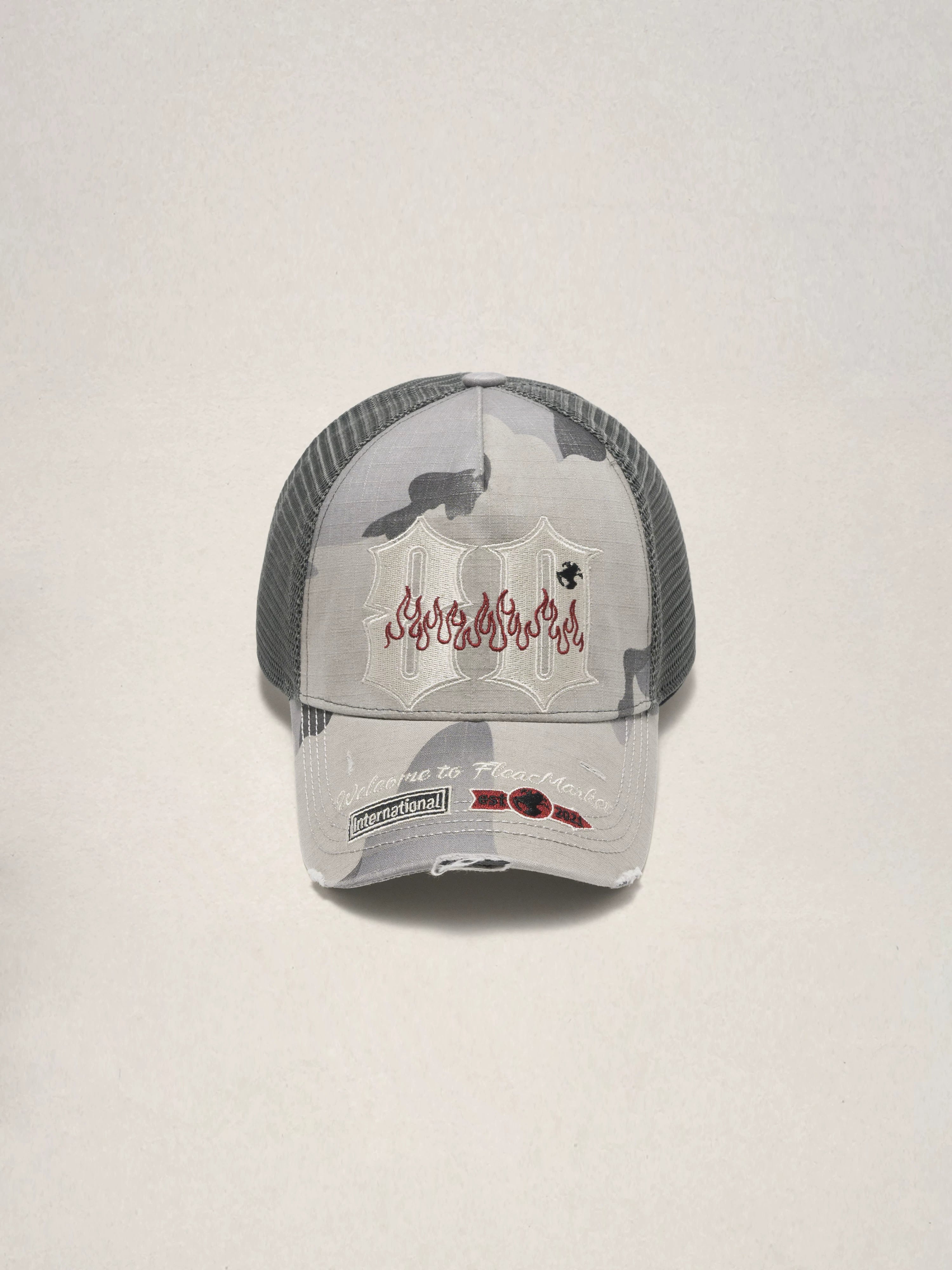 Fleamarket Retro Curved Brim Camouflage Embroidered Trucker Hat