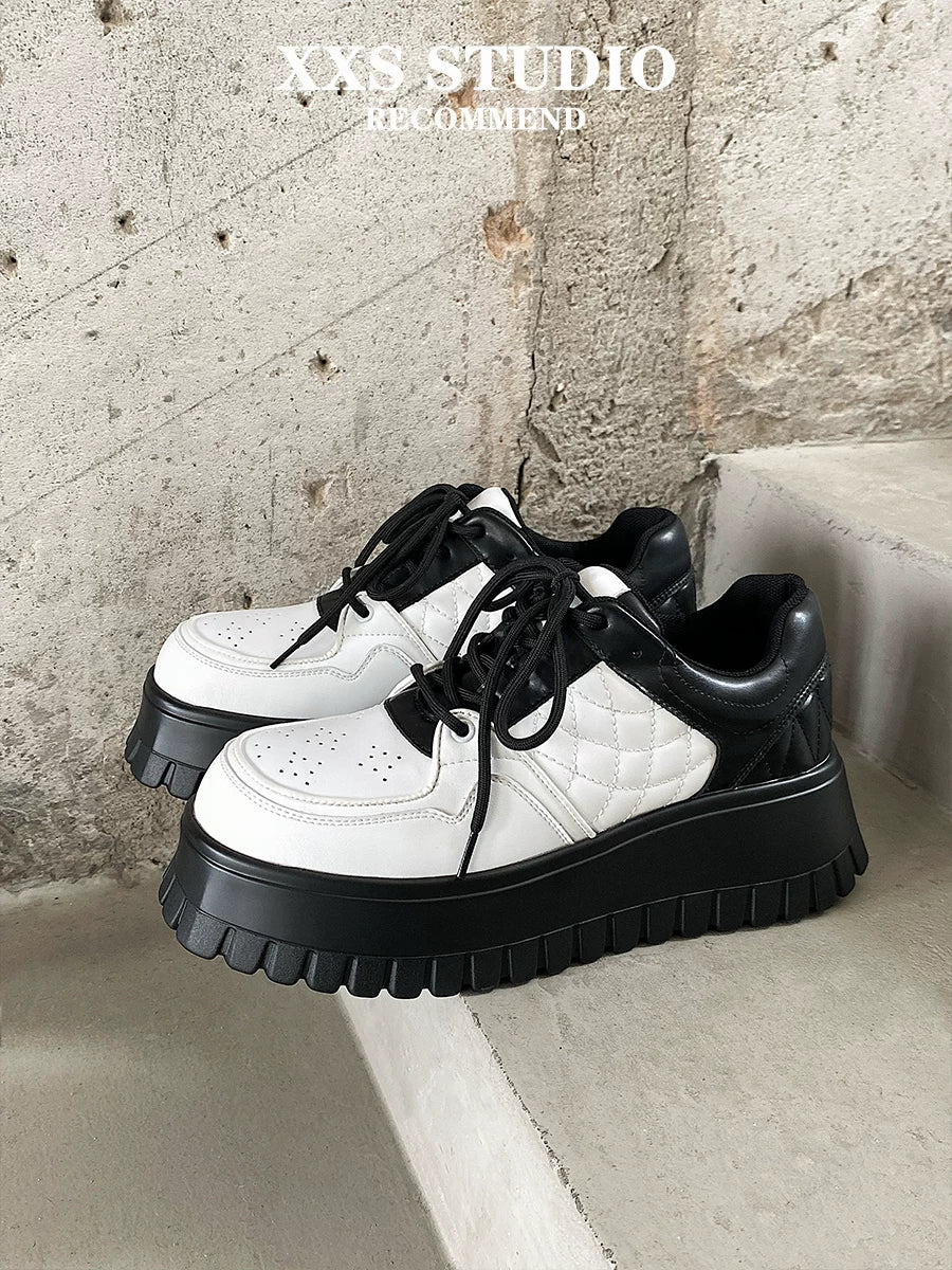 MUYIN Black White Thick Sole Muffin Sneakers