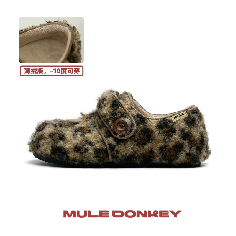 Donkey Contrasts Colors and Lazes in Mueller Shoes