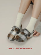 Donkey Contrasts Colors and Lazes in Mueller Shoes