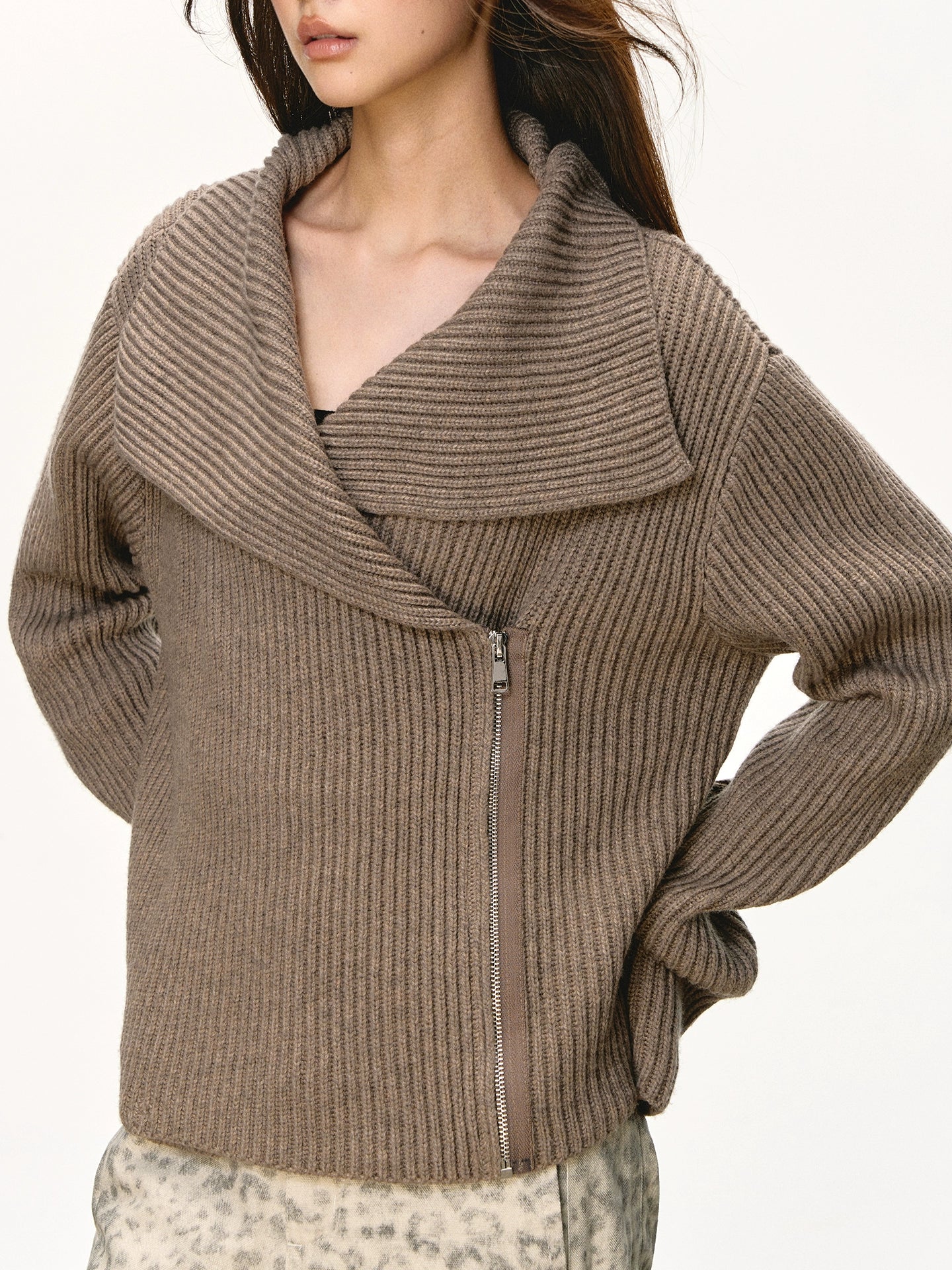 Anna Aneae Big Lapel Zip-up Sweater Jacket