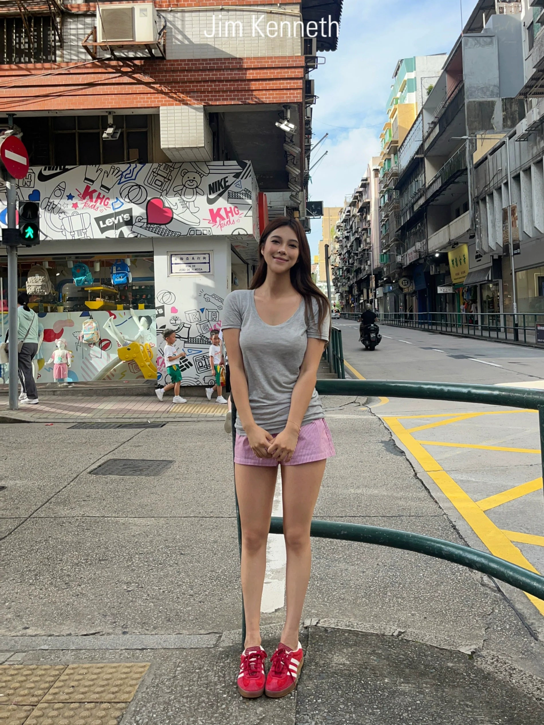 Jim Kennet Low-rise Striped Straight Casual Shorts