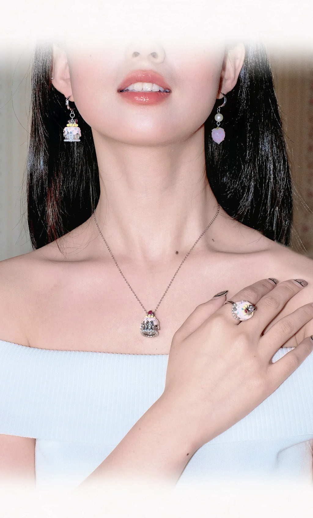 ParanoidP Sweet Cake Necklace