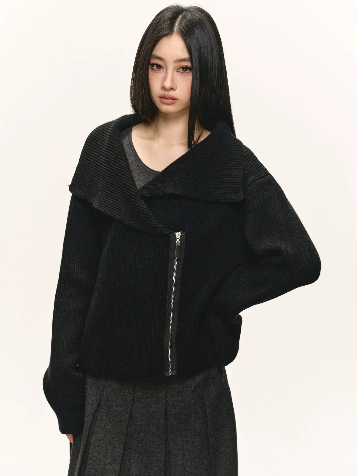 Anna Aneae Big Lapel Zip-up Sweater Jacket