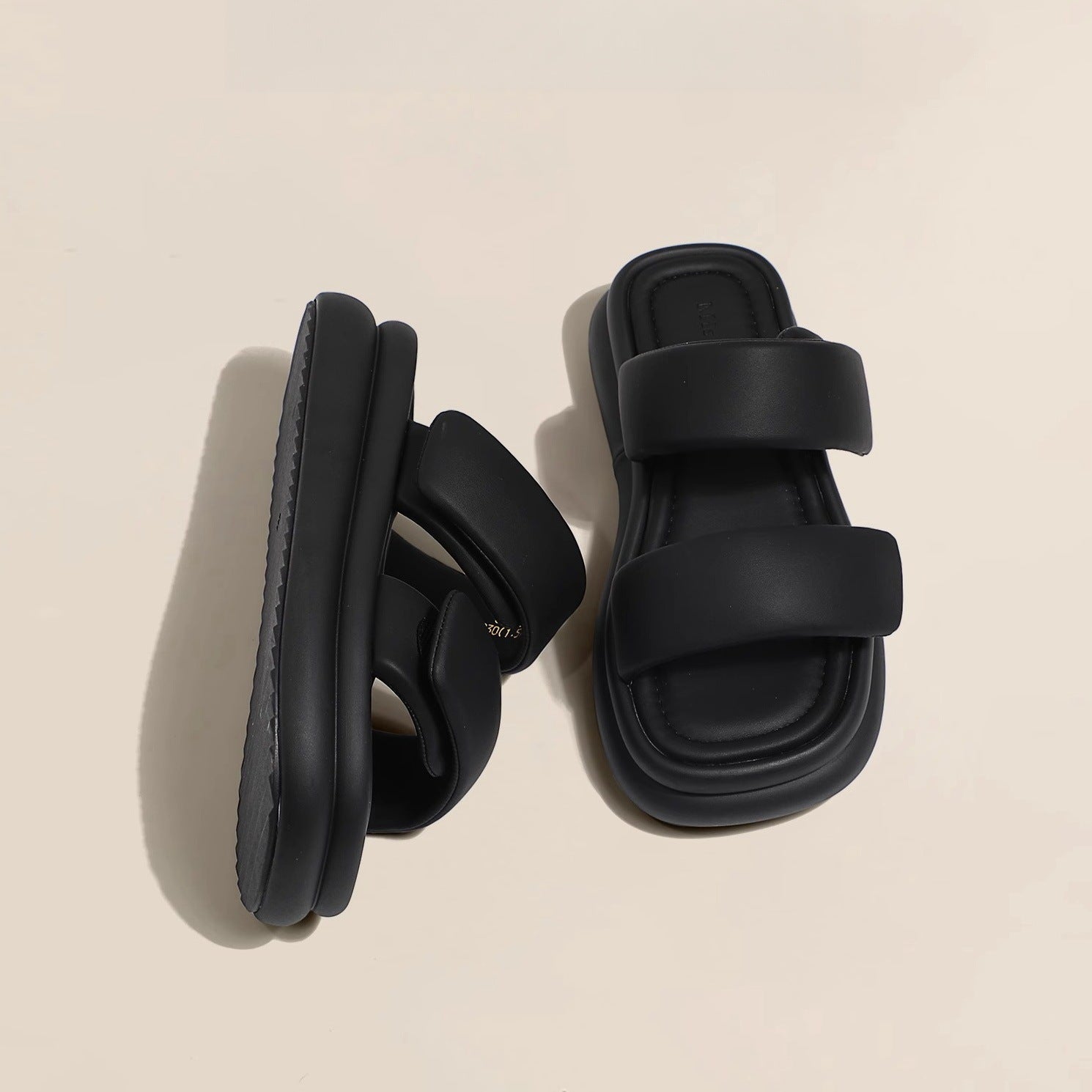 CENTREKALEM Thick-Soled One-Line Summer Slippers