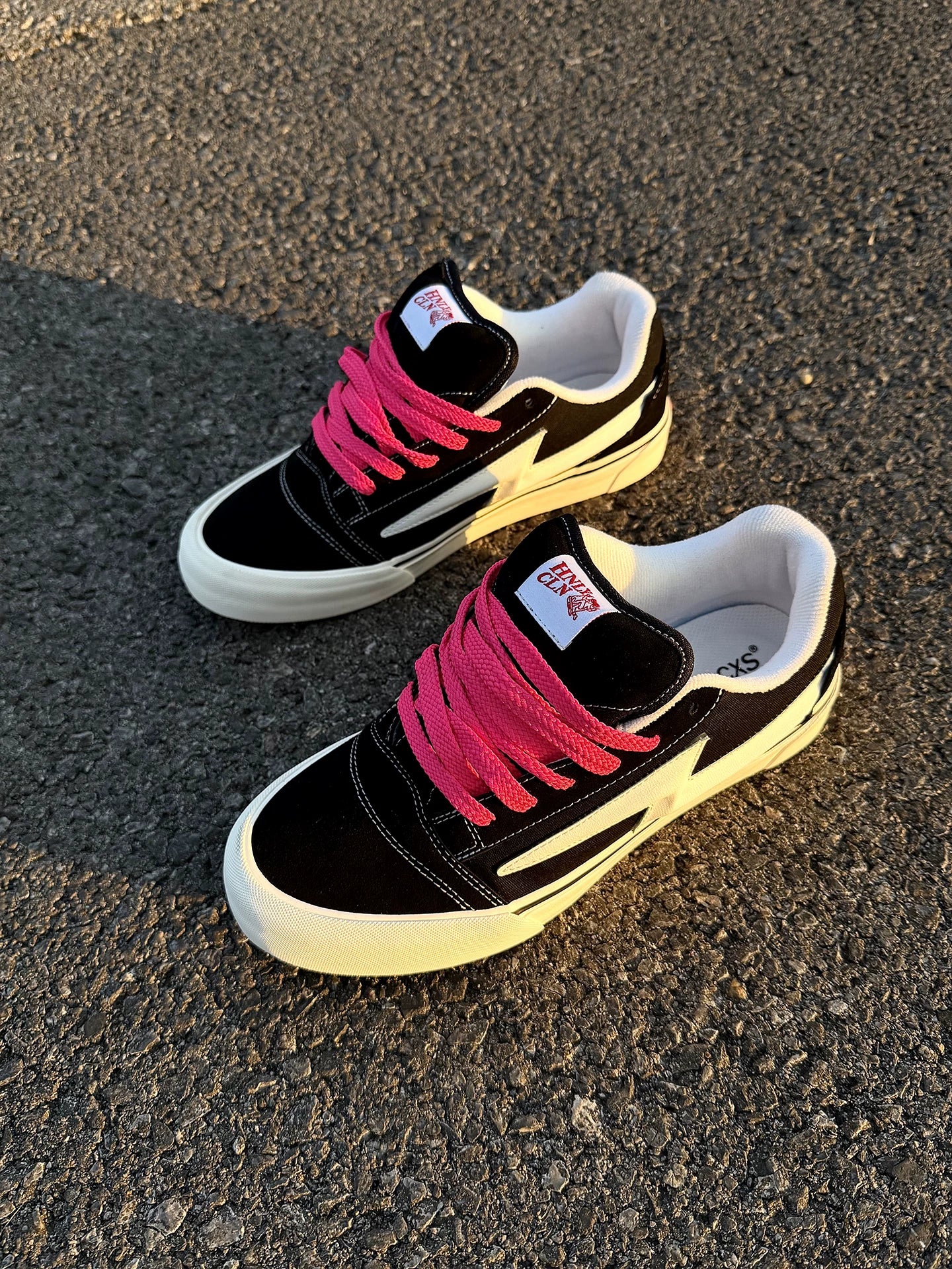 Black White Classic Fat Bread Lightning Afro Sneakers