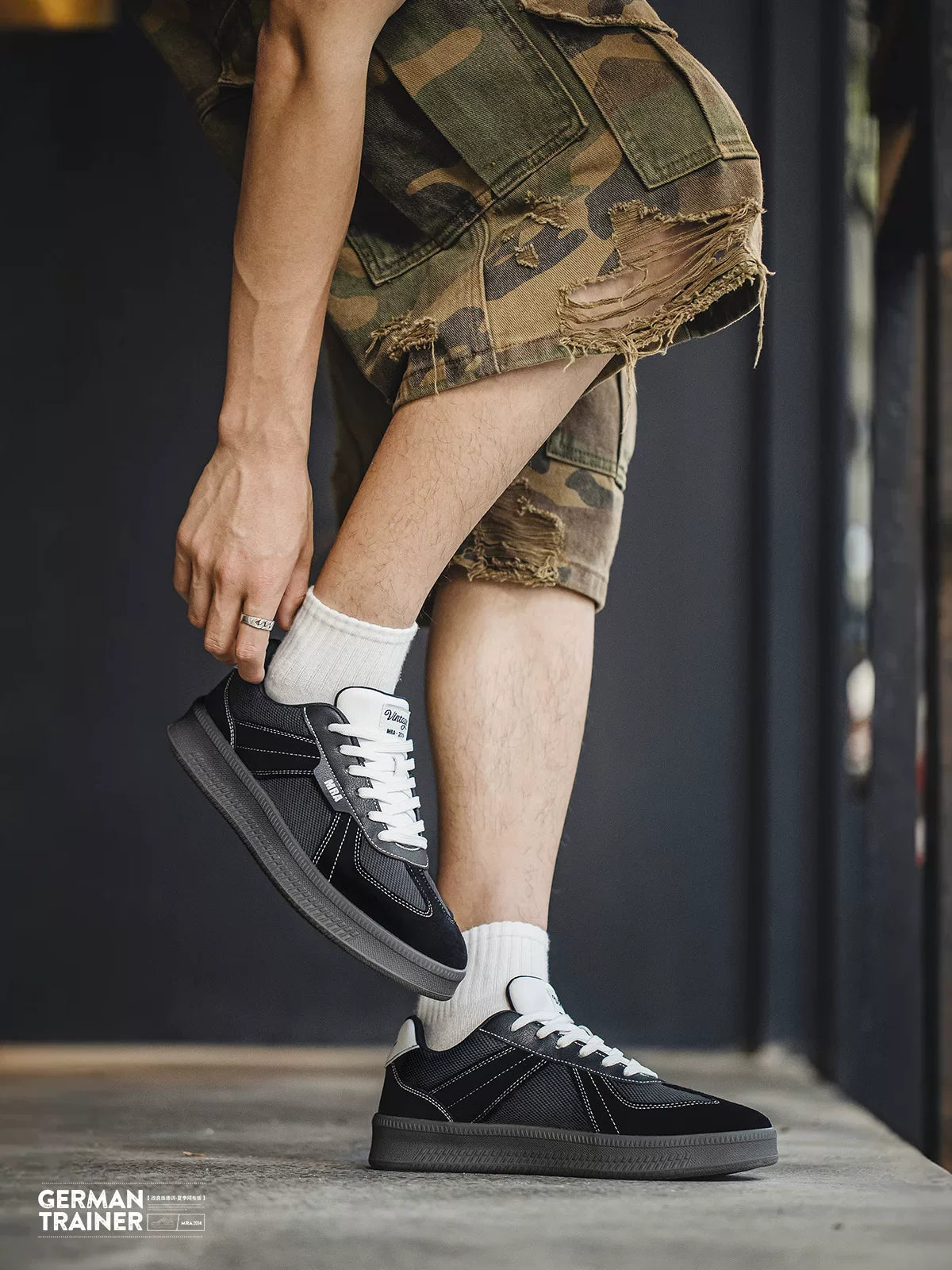 MRA Moral Training Breathable Thick Sole Sneakers