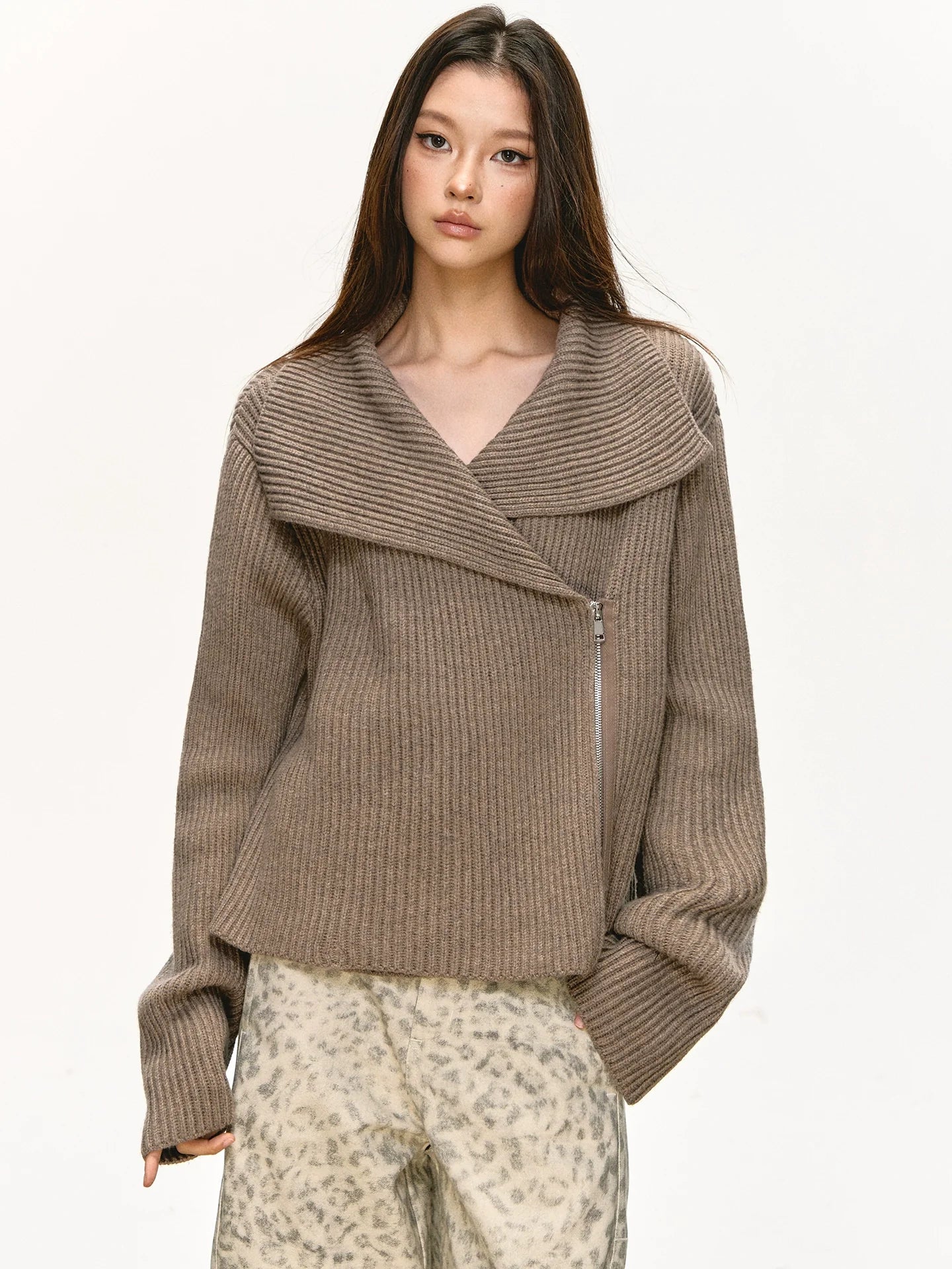 Anna Aneae Big Lapel Zip-up Sweater Jacket