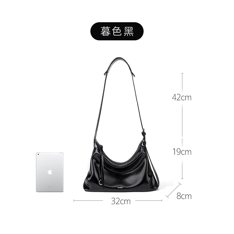 Neeley Star Donut Leather Hobo Bag