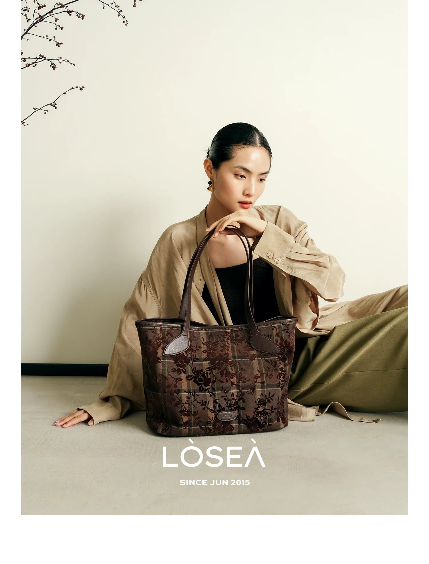 LOSEA "All Things Grow" Tie-dye flocking large-capacity tote bag