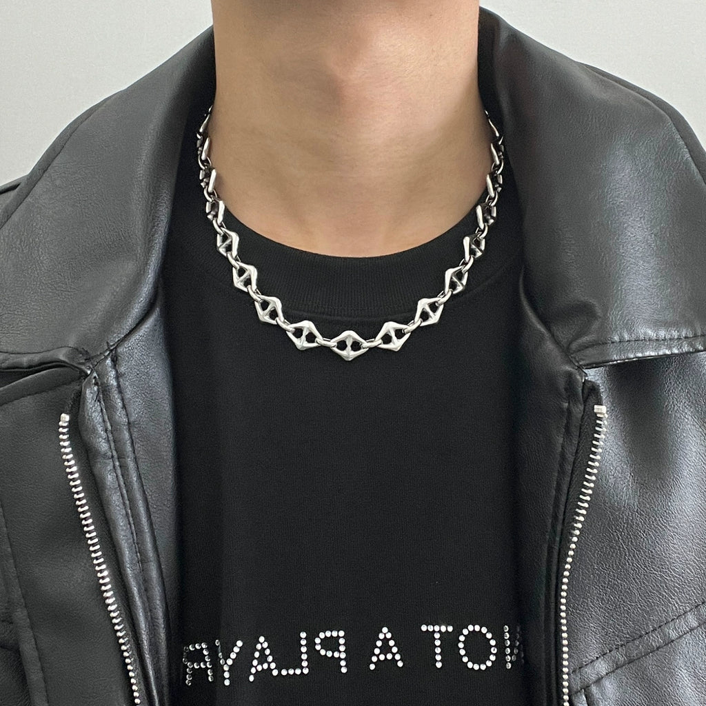 Diamond-Shaped Titanium Steel Clavicle Necklace