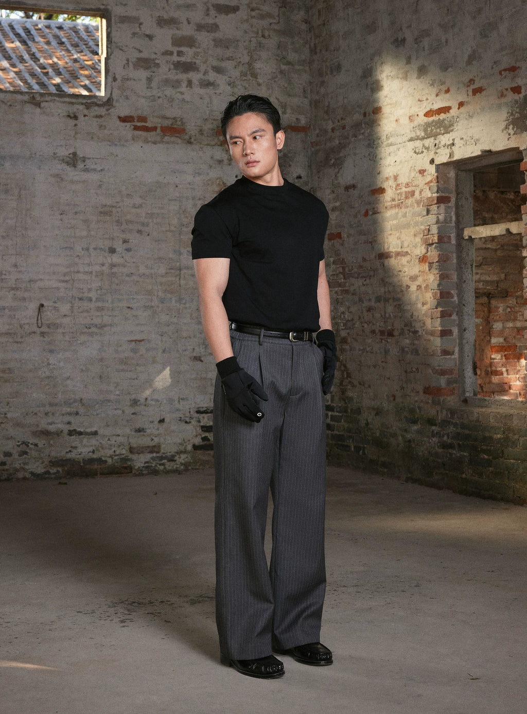 ONEFIT MAX Wide Three Dimensional Pleated Straight Trousers
