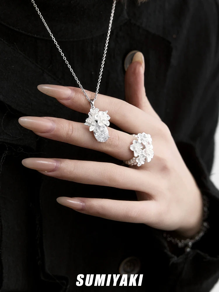 SUMIYAKI Cherry Blossom Zircon Cold Simple Necklace