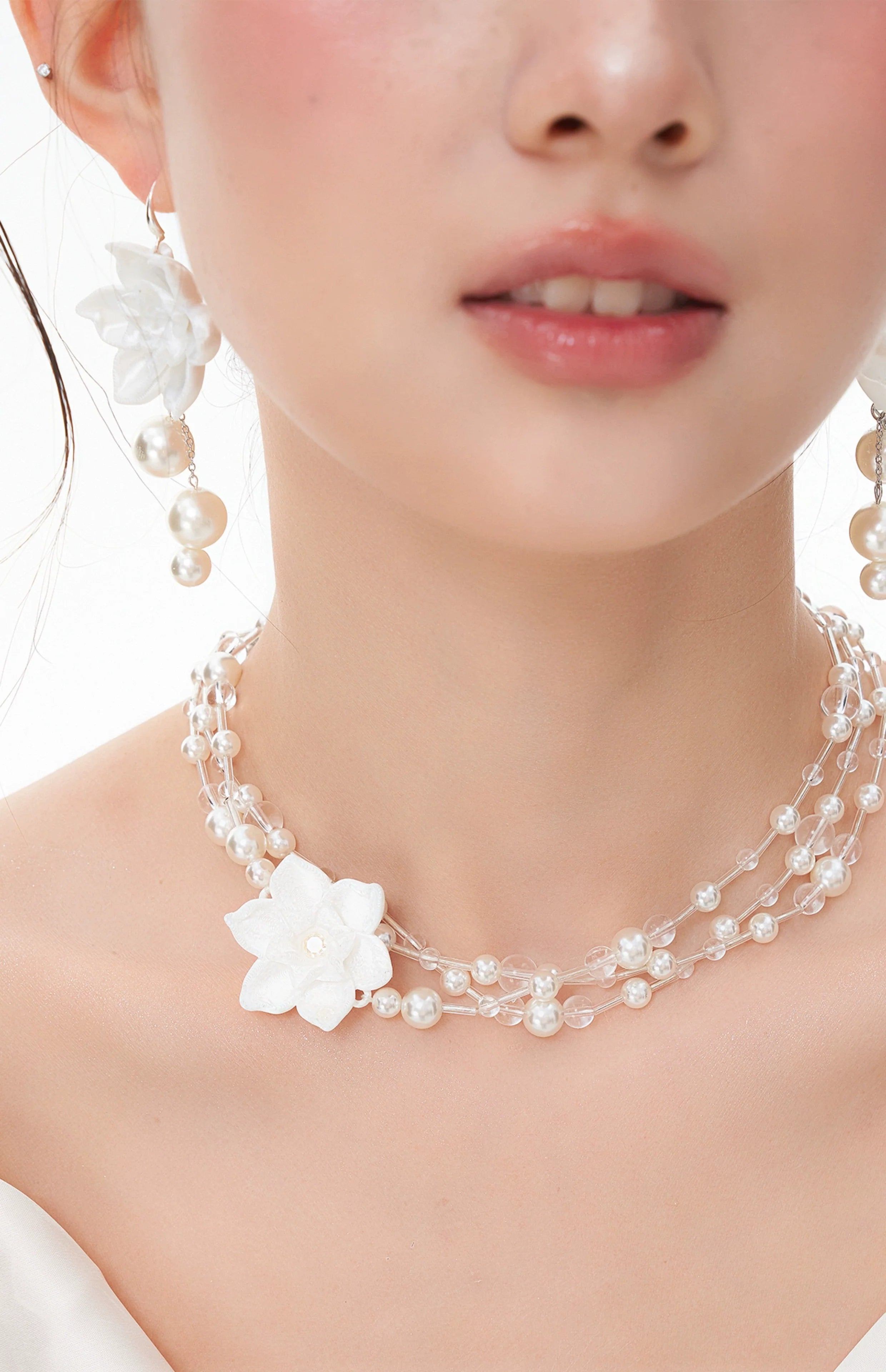 ParanoidP Flower Pearl Light Luxury High Sense Stacking Necklace