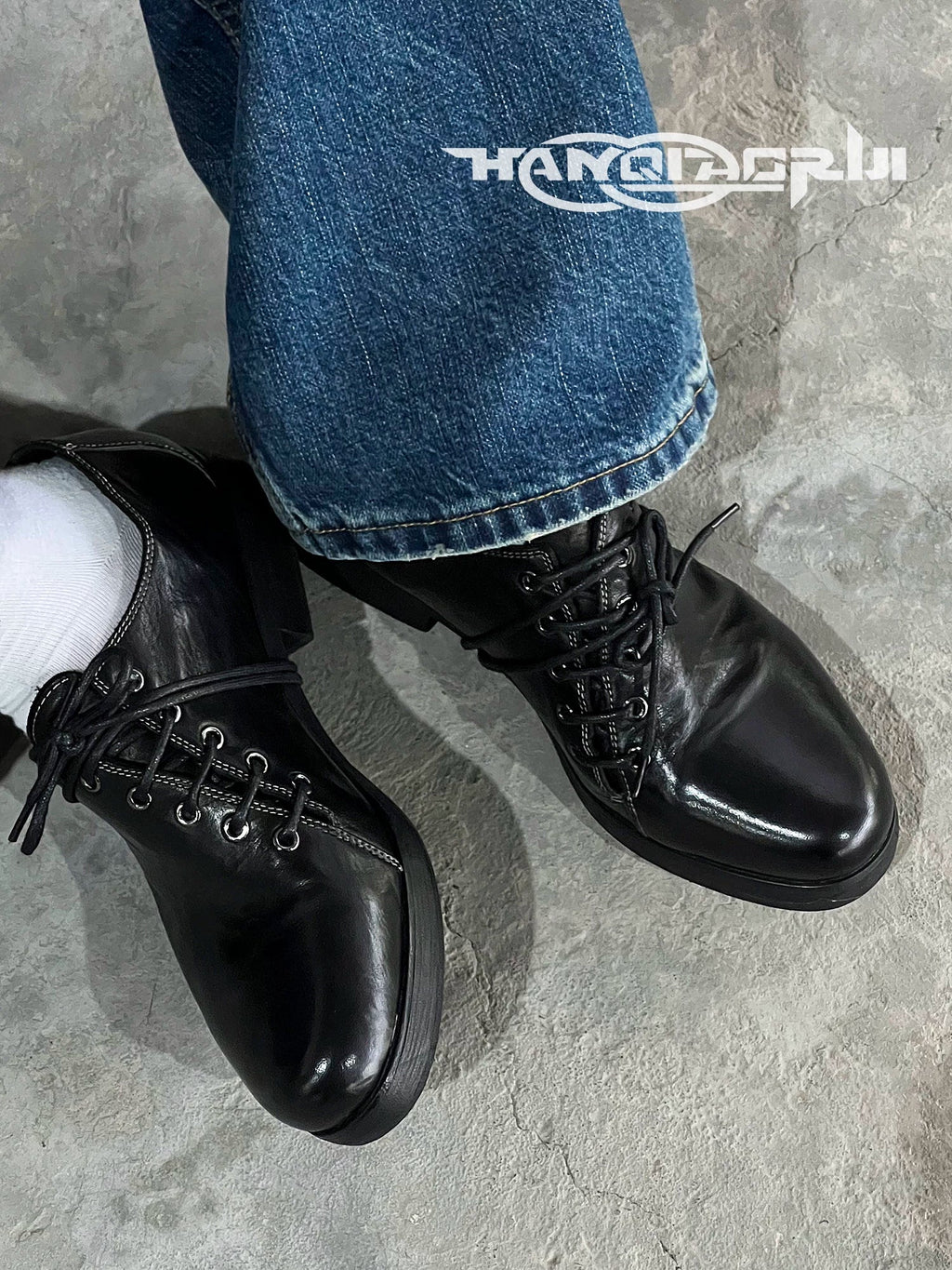 HANQIAORJI Diagonal Lace-up Horse Leather Pointed Leather Shoes