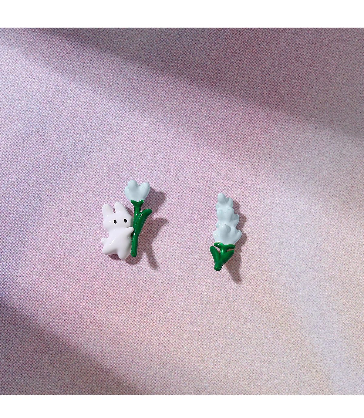DODOGOGO Sweet Little Fresh Asymmetrical Rabbit Earrings