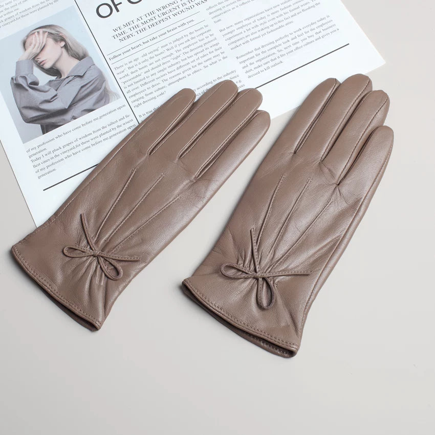 St. John's Goatskin Touch Screen Bow Gloves