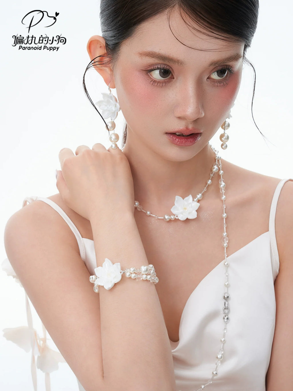 ParanoidP Flower Pearl Light Luxury High Sense Stacking Necklace