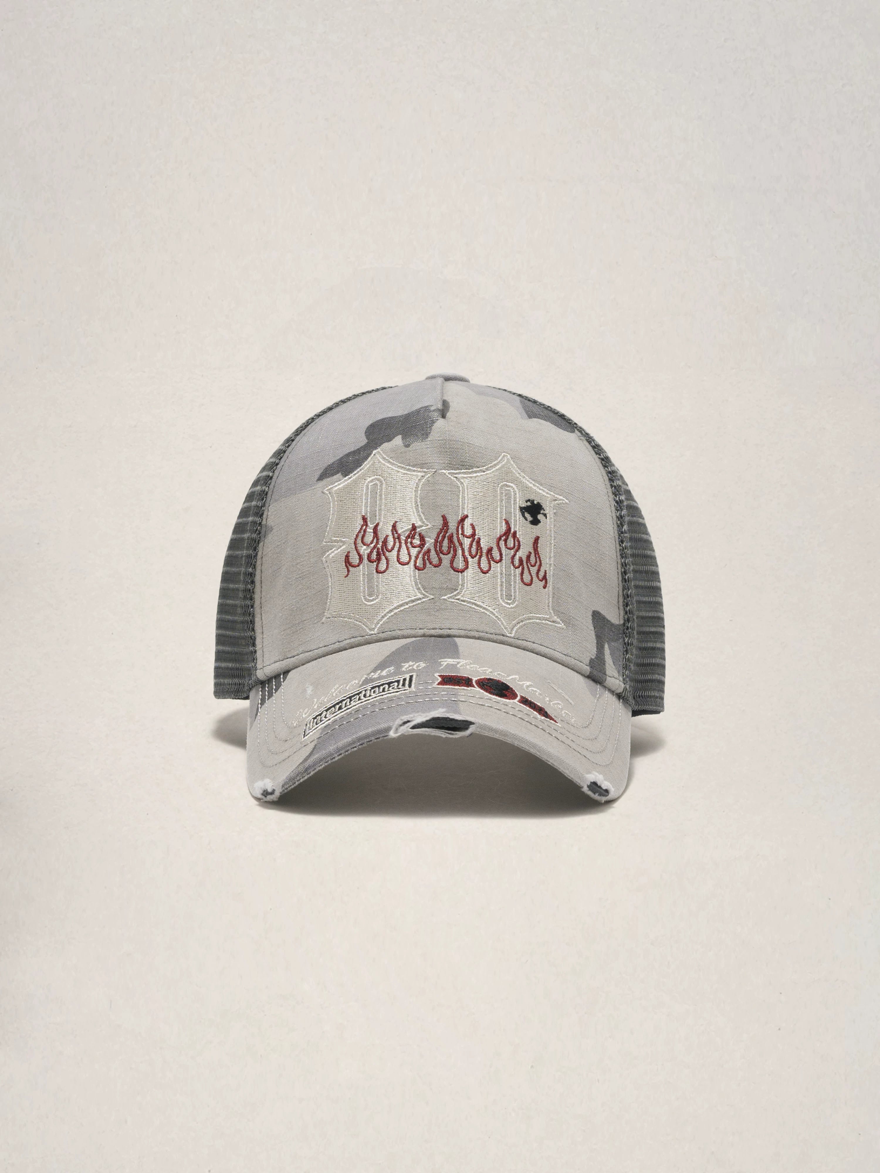 Fleamarket Retro Curved Brim Camouflage Embroidered Trucker Hat