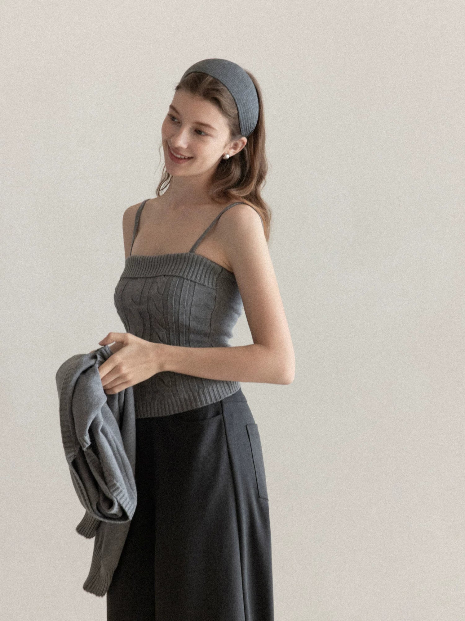 cantonstory Gray Short Knit Cardigan Set