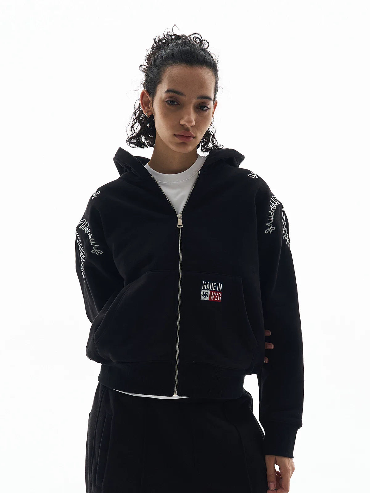 WebSurfGroup Minimalist Embroidered Pattern Velvet Jacket