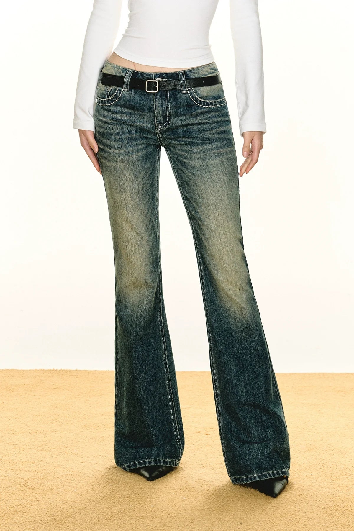 Ariseism Vintage Slim Slim Straight Pull Jeans