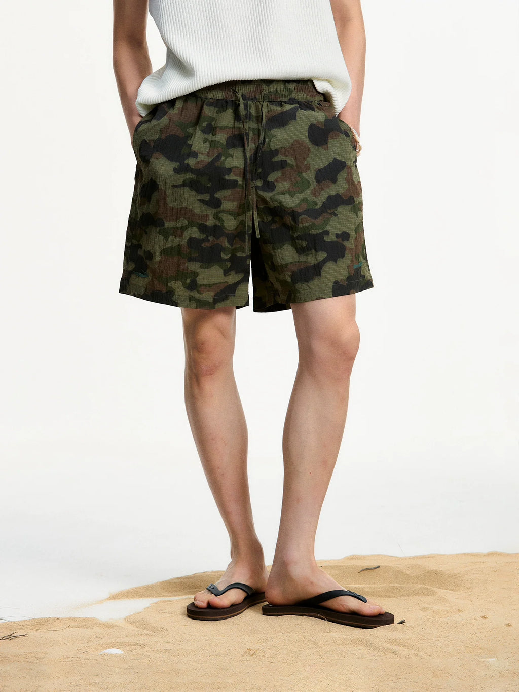 NewJNXS Lightweight Camouflage Embroidered Plaid Wide-leg Shorts