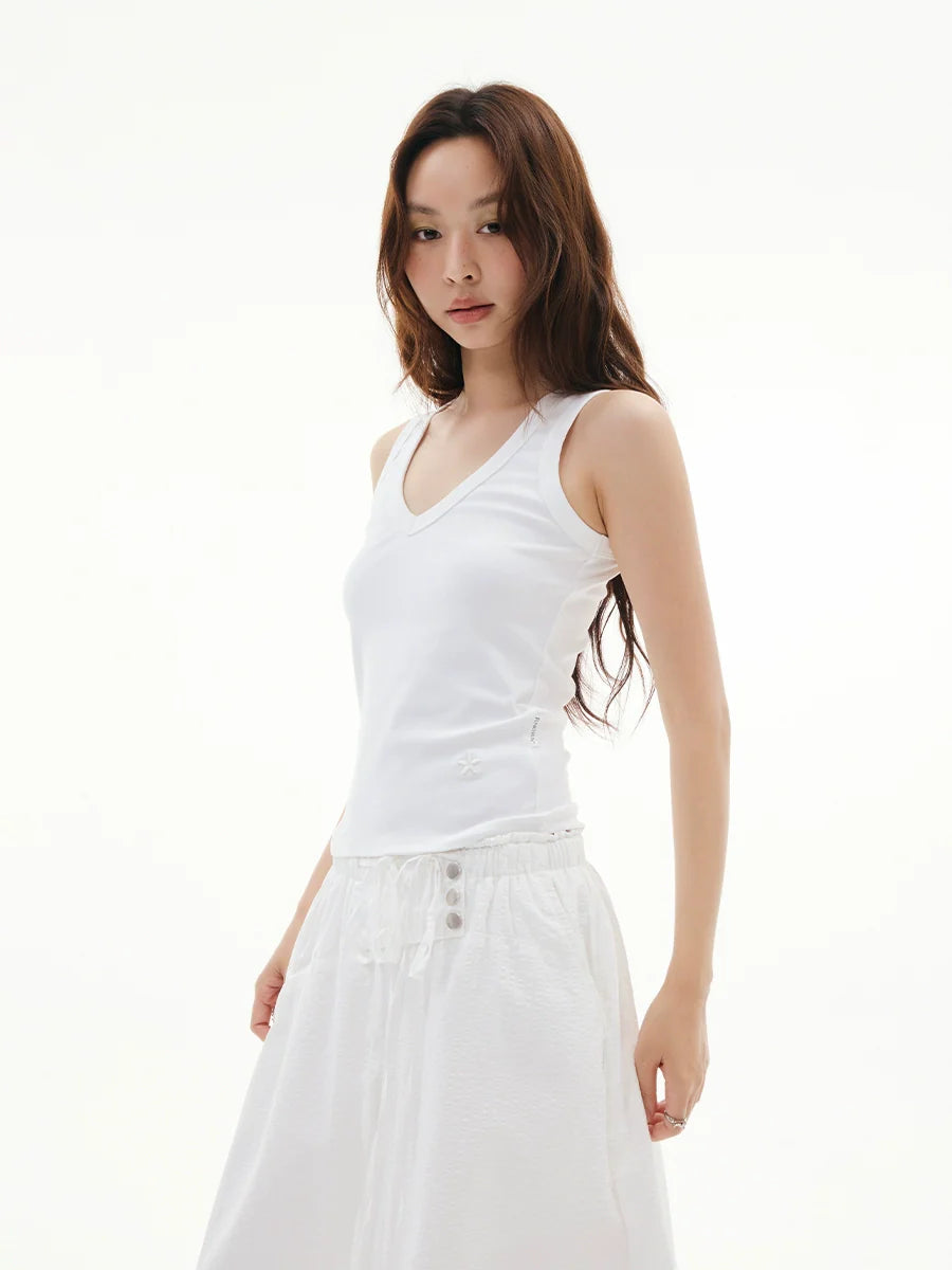 FUNKYFUN V-neck Embroidered Waist Sleeveless Vest of The Same Color