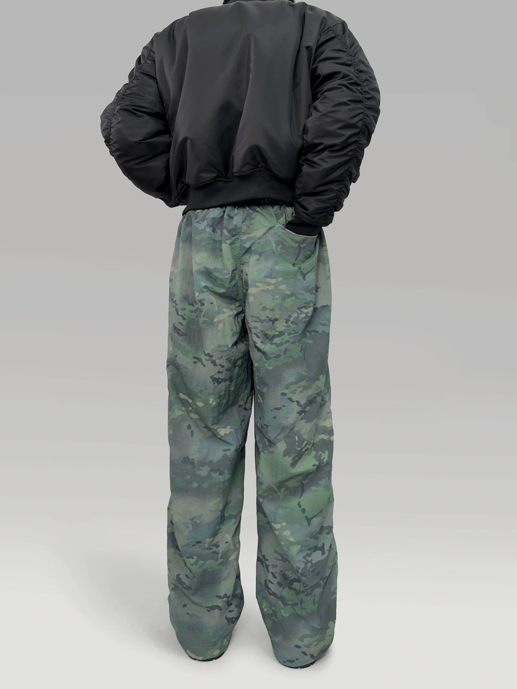 PLUS NO LOGO Green Camouflage Loose Wide-leg Sports Trousers