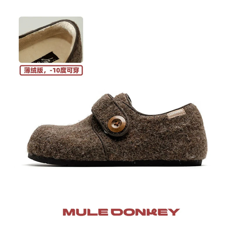 Donkey Contrasts Colors and Lazes in Mueller Shoes