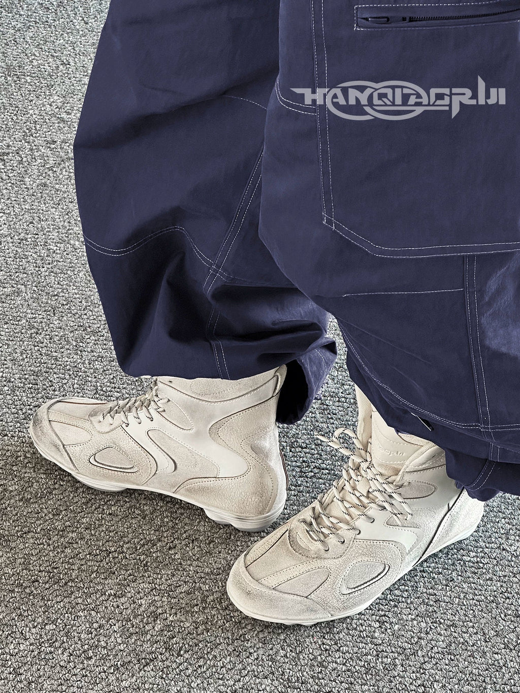 HANQIAORJI High-top German Training Shoes White Splicing Boxing Boots